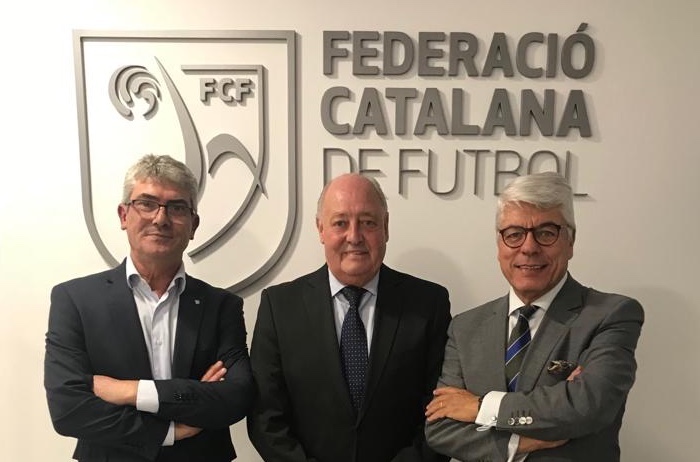 El CF Alella, a la inauguració de la nova seu de la FCF al Maresme